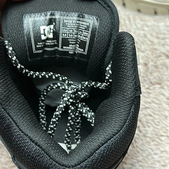 DC Women's Navigator Black Fashion Boot Size 5.5 NIB - Picture 15 of 16